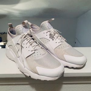 Nike Huarache White WORN TWICE